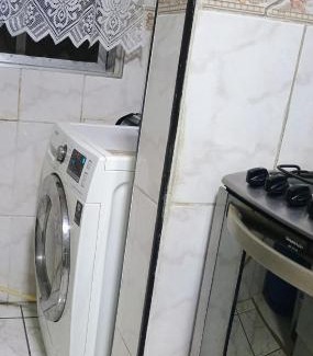 Guilhermina Apartamento | Apê na Guilhermina, 6min da praia 2 dormitórios, escadas