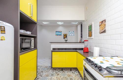 Tupi Apartamento | Apê na Tupi com Ar Condicionado nos Quartos e Sala, Garagem e a 100m da praia