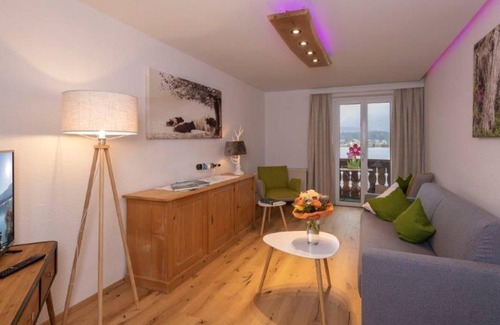 Abersee Cabaña | Apartamento con balcón y vistas al lago - Hotel Garni Seehang y Seelounge