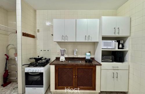 Barra da Lagoa Apartamento | Ap Central com Ar Cond. e Piscina no Condomínio