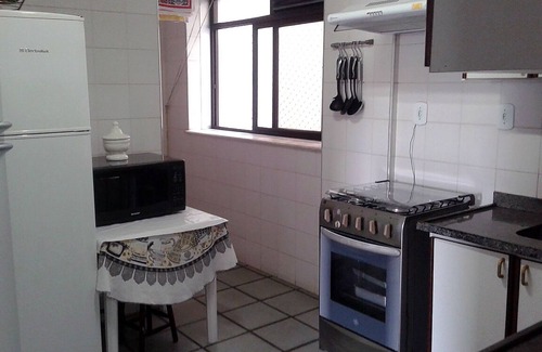 Vila Nova Apartamento | AP en Cabo Frio, Playa Forte, Elev. TV por cable, WiFi.