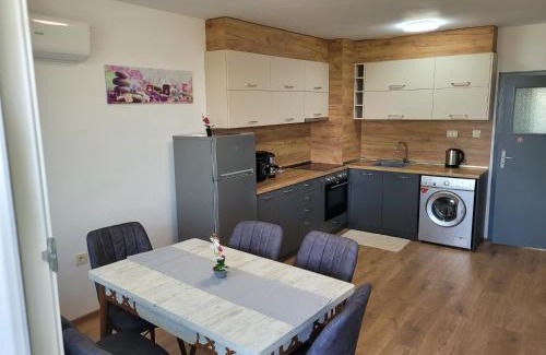 Varna Apartamento | Ap.Mihalevi 2bedrooms,living room and kitchen