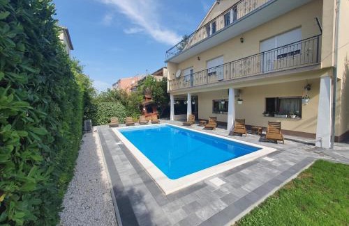 Kastel Novi Apartamento | Ap Villa Isabella with private pool