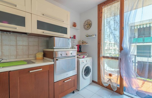 Costa Saracena-Castelluccio Apartamento | Apartamento 'Reysol Home' con vistas a la montaña, piscina compartida y Wi-Fi