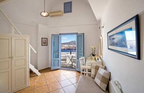 Akrotiri Hotel | Apanemo Hotel & Suites