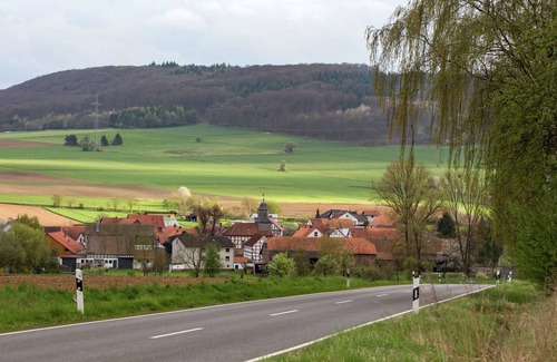 Waßmuthshausen Apartamento | Lujoso apartamento en Homberg con terraza privada