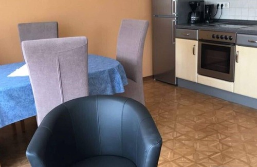 Waßmuthshausen Apartamento | Lujoso apartamento en Homberg con terraza privada