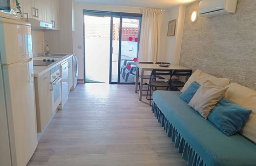 Playa del Aguila Casa | Apartment in SUN CLUB, first line on the beach! Balcony, swimming pool