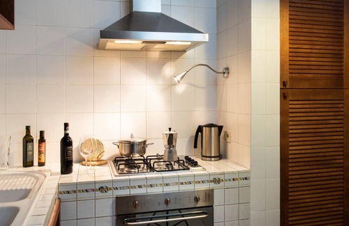 Roccamare Apartamento | Apartamento con piscina en Strandnähe