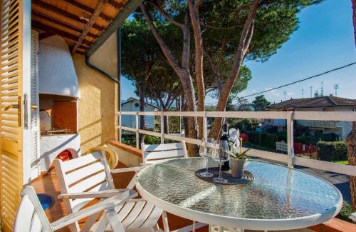 Marina di Castagneto Carducci Apartamento | Apartment Duna Marina by Interhome