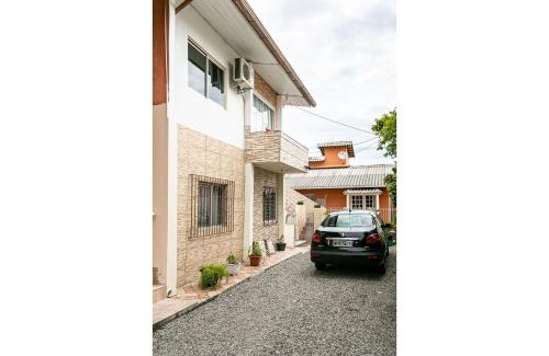Barra da Lagoa Apartamento | Apart 2 dormit. em pátio familiar