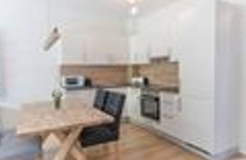 Krumpendorf am Woerther See Apartamento | Apartment Oasis Wörthersee neu & Zentral Top 1