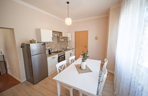 Krumpendorf am Woerther See Apartamento | Apartment "Landhaus Idylle" 2 in Landhaus Gretl -