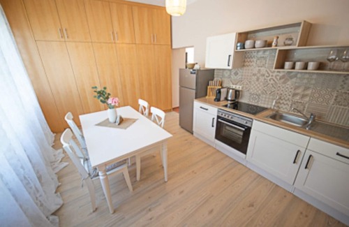 Krumpendorf am Woerther See Apartamento | "Apartment" family nest in Landhaus Gretl