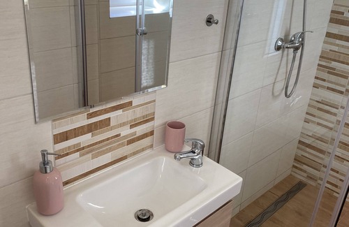 Ostrava City Centre Apartamento | Apartamento con TV, WIFI gratuito y parking gratuito.