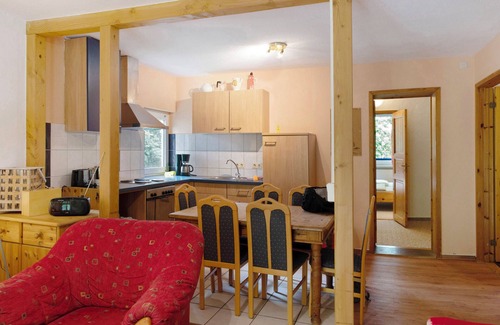 Feldberger Seenlandschaft Apartamento | Apartamento 'Ferienwohnung Forelle' con balcón y Wi-Fi