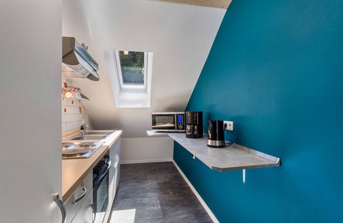 Schmallenberg Apartamento | Apartamento 'Am Waldrand' con vistas a la montaña, terraza compartida y Wi-Fi