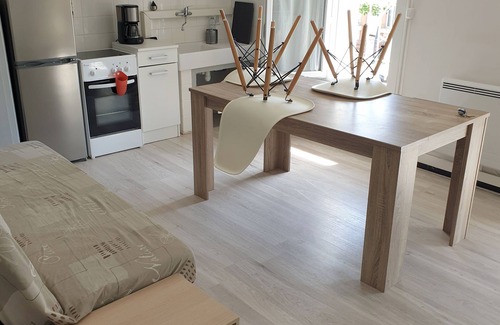 Saint-Genis Apartamento | Apartamento 62 m² + terraza y jardín aromático.