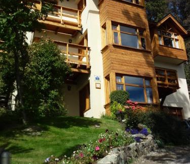 San Carlos de Bariloche Apartamento | Apart Hotel Bungalows Los Cipresales