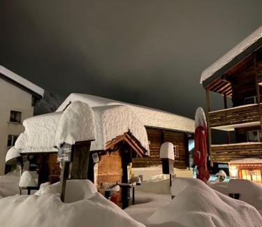 Saas Almagell Apartamento | Apart-hotel Channa