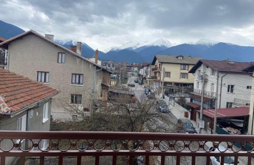 Kvartal Noviya Grad Apartamento | Apart house EMA 2