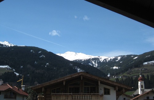 Ried im Zillertal Apartamento | APART KOPP - 1 APARTMENT 2 - 4 pers. Close to the ski area - HOCHZILLERTAL- central location