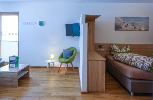Pettneu am Arlberg Apartamento | Apart Mirjam