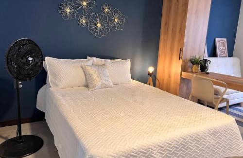Villa Hermosa Apartamento | Aparta estudios primer piso con escritorio