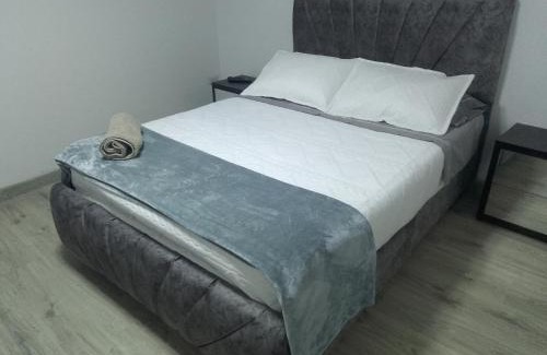 Calle 26 Apartamento | Aparta hotel normandia #4 aeropuerto