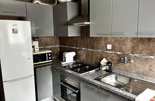 Algueirao - Mem Martins Apartamento | Apartamento Antiquado Perto de Sintra