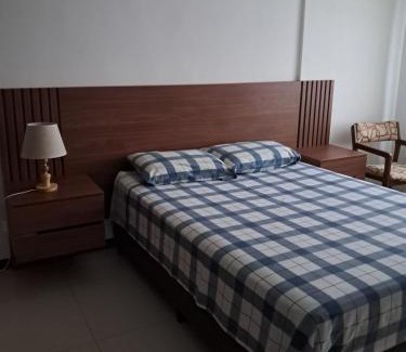 Santa Cruz Apartamento | Apartamento de 1 dormitorio para persona sola o pareja en zona cercana a la FEXPOCRUZ
