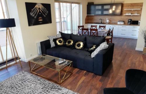 Wloclawek Apartamento | APARTAMENT 80m2 z 70m2 tarasem -W PEŁNI WYPOSAŻONY - WYJATKOWE CENTRUM MIASTA