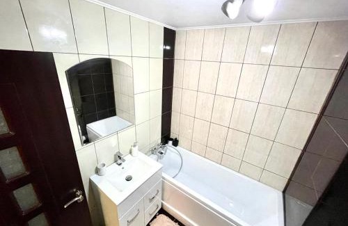 Buzau Apartamento | Apartament Adela