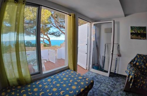 Calafat Apartamento | Apartament Cala llobeta, primera línia de mar