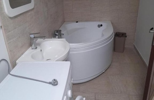 Caransebes Apartamento | Apartament central