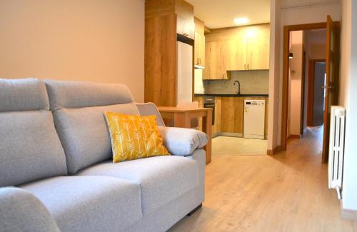 Esterri D'Aneu Apartamento | Apartament comfortable amb vistes i cèntric by RURAL D'ÀNEU