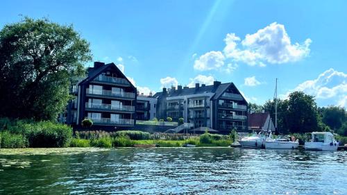 Ostroda Apartamento | Apartament CZAPLA z widokiem na jezioro Drwęckie ROYAL APARTS OSTRÓDA