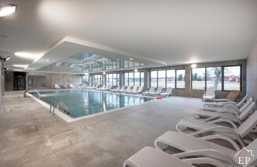 Dziwnow Apartamento | Apartament DZIWNA RIVER z frontowym widokiem na rzekę i basenem Dziwnów EPapartamenty