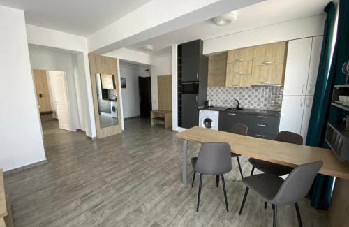 Mamaia-Sat Apartamento | Apartament Ella C&C Residence