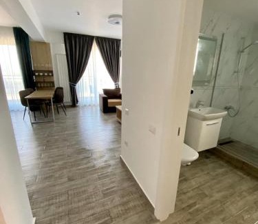 Mamaia-Sat Apartamento | Apartament Ella C&C Residence