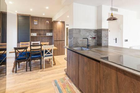 Puigcerda Apartamento | Apartament els Pics Cerdans