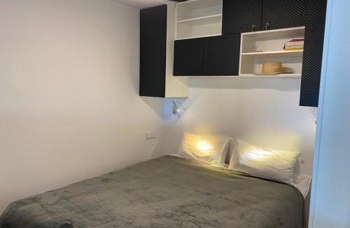Calella de Palafrugell Apartamento | Apartament per parelles reformat amb piscina