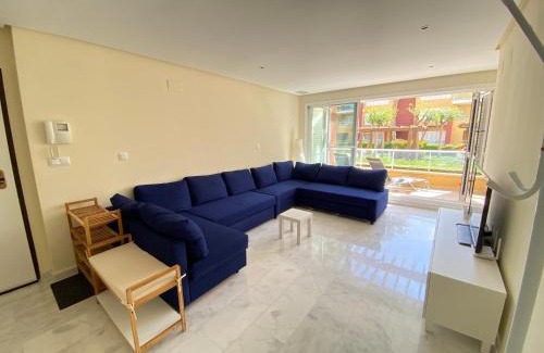 Hacienda del Álamo Apartamento | Apartamento en Hacienda del Alamo enfrente de la Piscina!