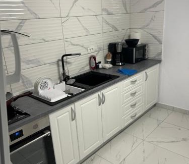 Mangalia Apartamento | Apartament Laura