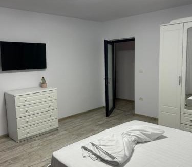 Mangalia Apartamento | Apartament Laura