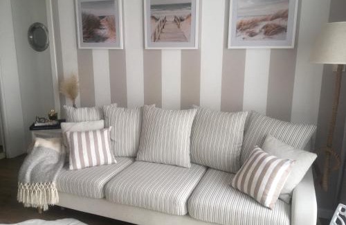 Elblag Apartamento | Apartament Marine Holiday Elbląg - winda -Parking w HALI GARAŻOWEJ -GRATIS -Business stays