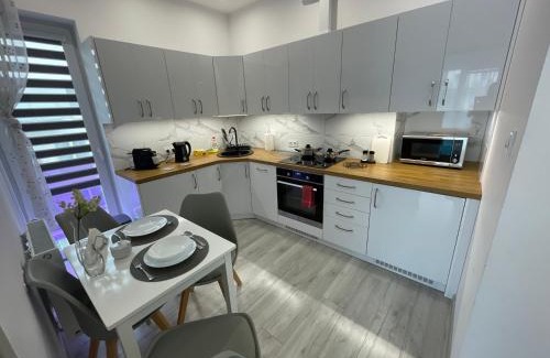 Bielsko-Biala Apartamento | Apartament Nowoczesny Komfortowy Kustronia z Garażem Balkonem Wanną