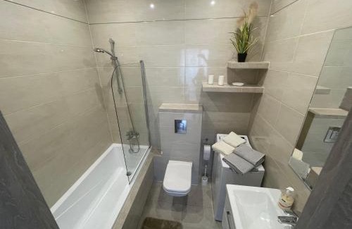 Bielsko-Biala Apartamento | Apartament Nowoczesny Komfortowy Kustronia z Garażem Balkonem Wanną