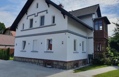Cieplice Apartamento | Apartament Przy Termach z ogrodem