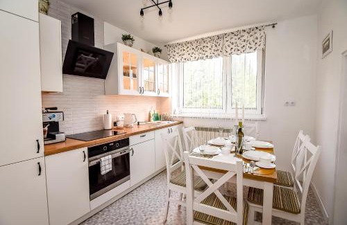 Ponice Apartamento | Apartament w Alejce